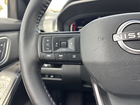 Used 2022 Nissan Rogue Platinum w/ Head-Up Display Package AWD/4WD image 27
