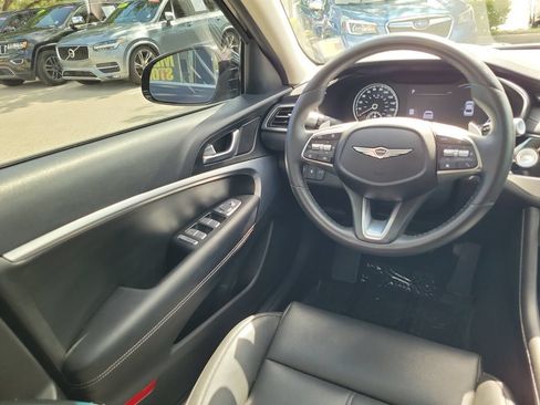Certified 2025 Genesis G70 2.5T RWD image 15