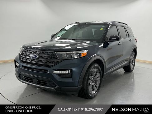 Used 2022 Ford Explorer XLT w/ Equipment Group 202A AWD/4WD image 1