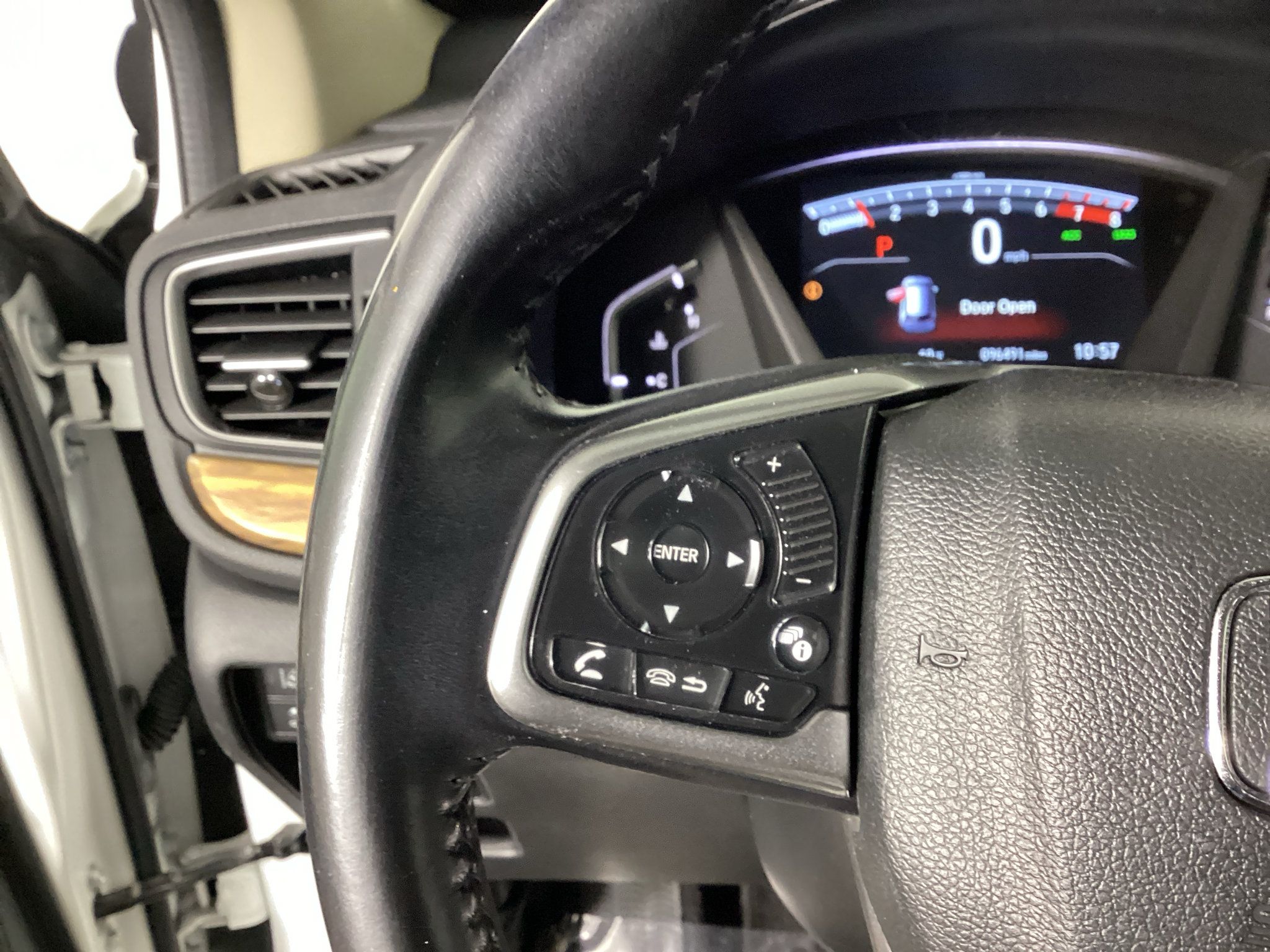 Used 2018 Honda CR-V Touring image 23