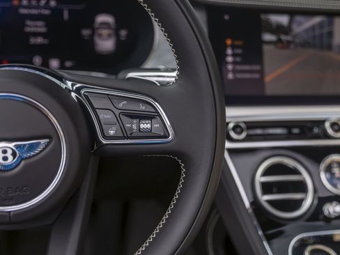 Certified 2024 Bentley Continental GT V8 AWD/4WD image 39