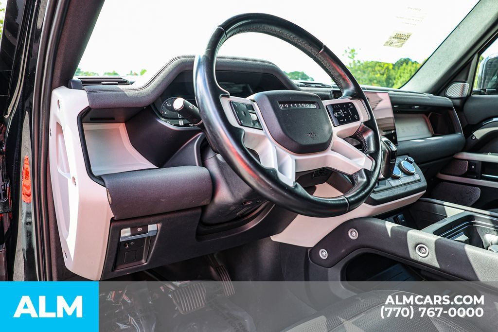 Used 2023 Land Rover Defender 130 X-Dynamic SE AWD/4WD image 24