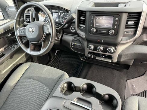Used 2024 RAM 2500 Tradesman w/ Chrome Appearance Group image 11