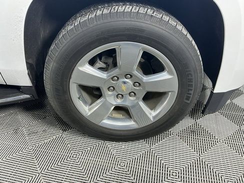Used 2017 Chevrolet Tahoe Premier image 18