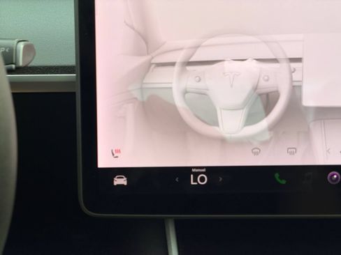 Used 2020 Tesla Model 3 Standard Range Plus RWD image 19