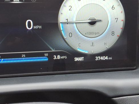 Used 2023 Hyundai Tucson Limited image 13