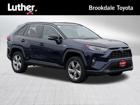 Certified 2021 Toyota RAV4 XLE Premium AWD/4WD image 1