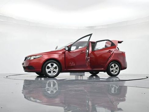 Used 2010 Kia Forte EX image 50