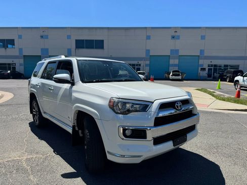 Used 2017 Toyota 4Runner Limited AWD/4WD image 23