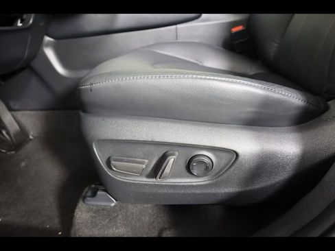 Used 2024 Toyota Grand Highlander AWD image 20