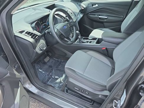 Used 2017 Ford Escape SE AWD/4WD image 10