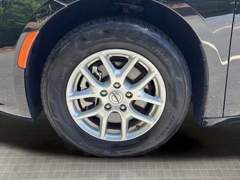 Certified 2023 Chrysler Pacifica Touring-L FWD image 26