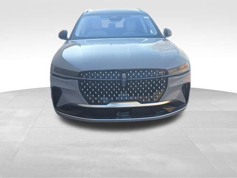 New 2026 Lincoln Nautilus Reserve image 9