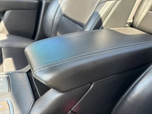 Used 2022 Cadillac XT4 Luxury w/ Cold Weather Package FWD image 45