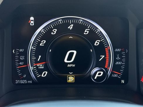 Used 2016 Chevrolet Corvette Stingray Coupe w/ 2LT Preferred Equipment Group image 17