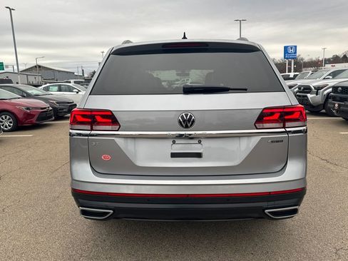 Used 2023 Volkswagen Atlas SE image 6