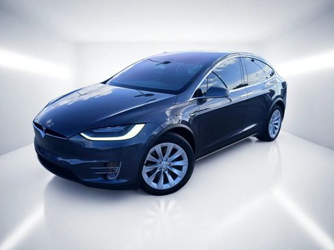 Used 2018 Tesla Model X 75D AWD/4WD image 1