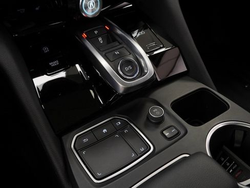 Used 2024 Acura MDX SH-AWD image 35