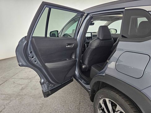 Used 2024 Toyota Corolla Cross XLE w/ Convenience Package image 30