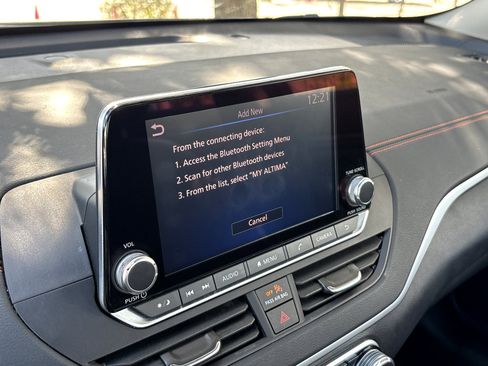 Used 2022 Nissan Altima 2.0 SR image 7