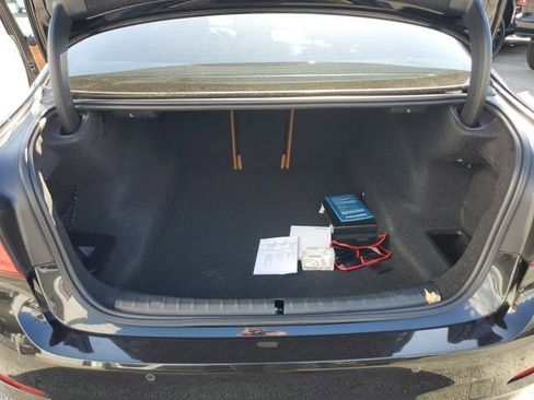 Used 2018 BMW 530i xDrive w/ Premium Package image 13