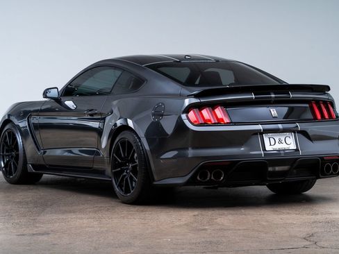 Used 2017 Ford Mustang Shelby GT350 w/ Electronics Package RWD image 4
