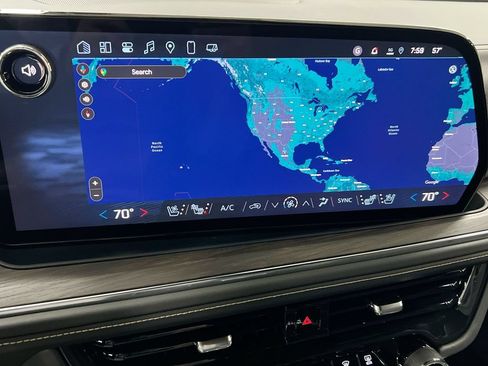 Used 2025 Chevrolet Tahoe Premier AWD/4WD image 14