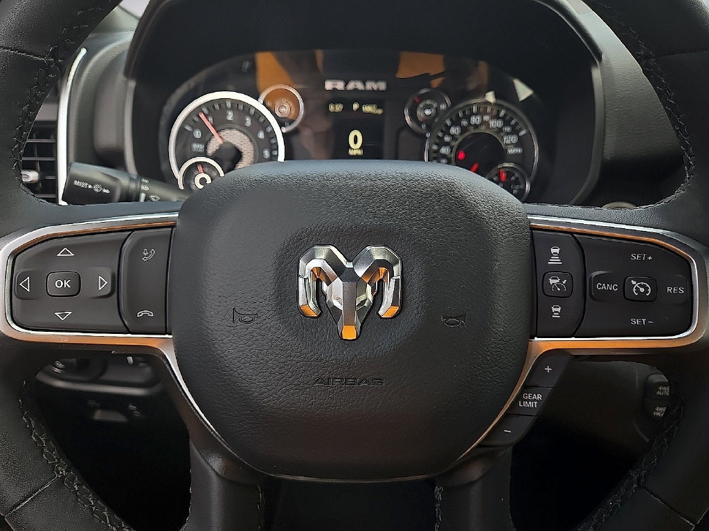 Used 2025 RAM 1500 Big Horn AWD/4WD image 19