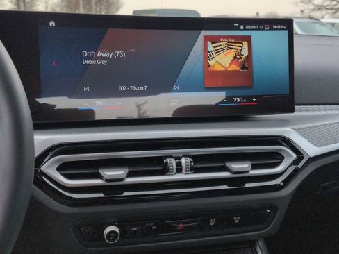 Used 2023 BMW M3 Competition image 28