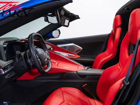 Used 2020 Chevrolet Corvette Stingray Preferred Cpe w/ 2LT Preferred Equipment Group RWD image 34