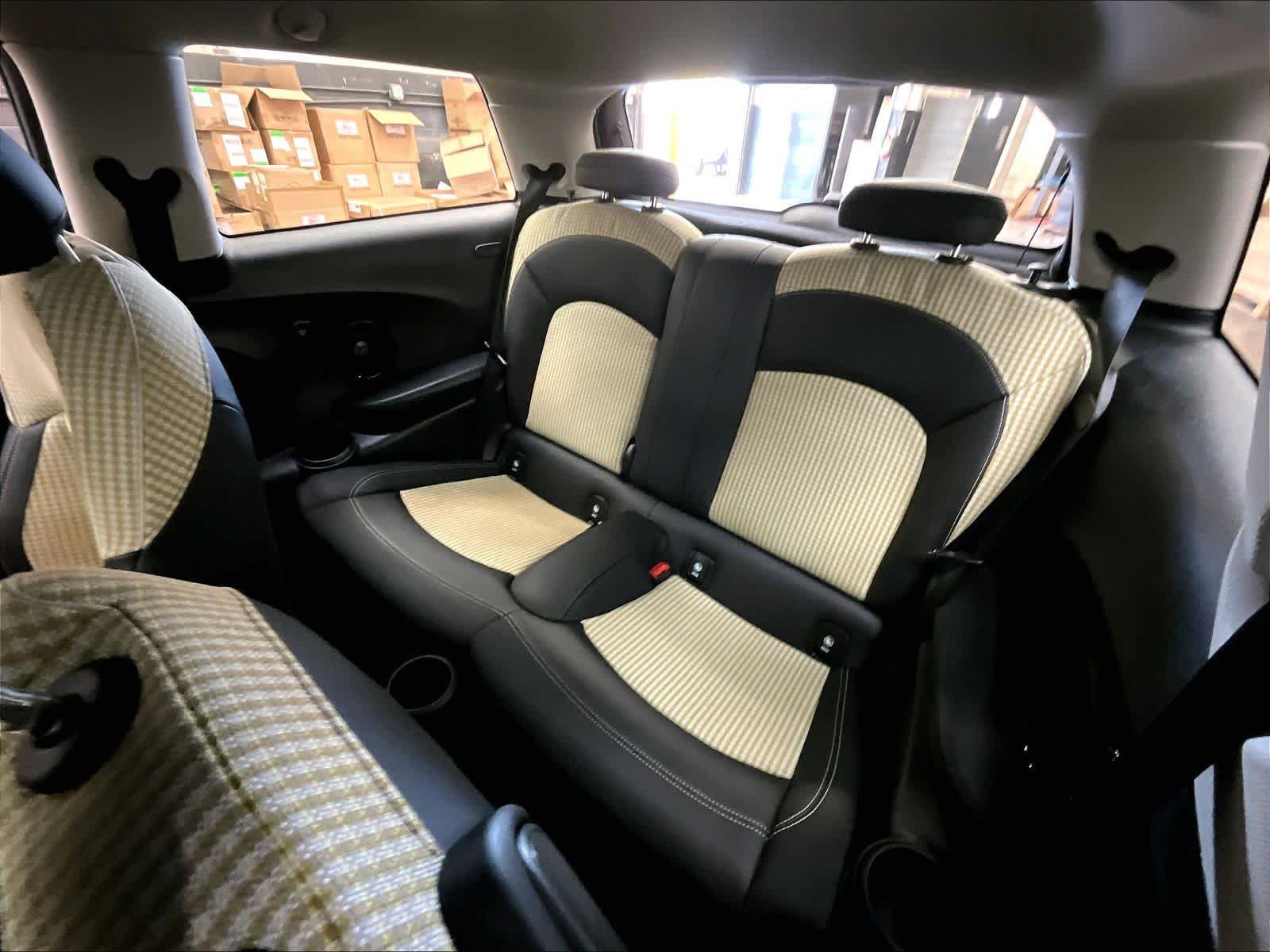 Used 2024 MINI Cooper SE FWD image 30