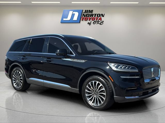 Used 2023 Lincoln Aviator Reserve w/ Equipment Group 201A AWD/4WD image 3