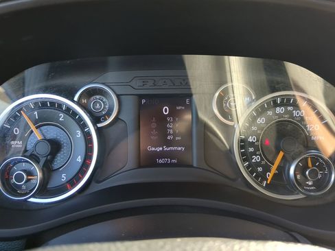 Used 2021 RAM 5500 Tradesman w/ Chrome Appearance Group image 22