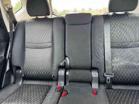 Used 2017 Nissan Rogue S image 16