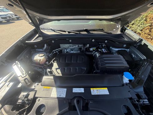 Used 2026 Volkswagen Atlas SE FWD image 32