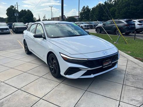 Certified 2026 Hyundai Elantra Sport FWD image 3