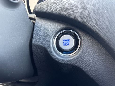 Used 2018 Hyundai Santa Fe Sport 2.0T image 18