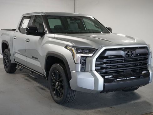 New 2026 Toyota Tundra Limited image 3