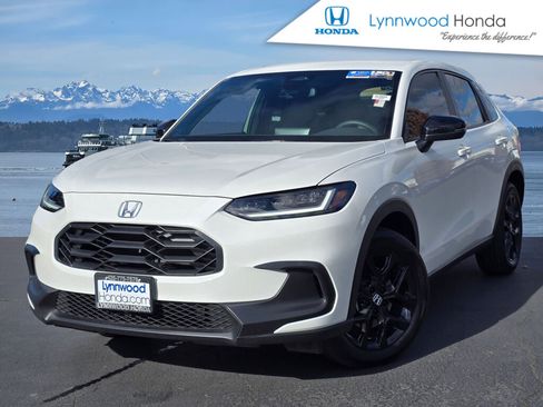 Certified 2024 Honda HR-V Sport image 1