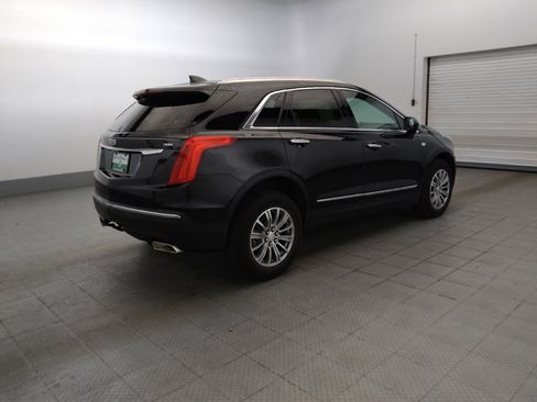 Used 2017 Cadillac XT5 Luxury w/ Driver Awareness Package FWD image 10