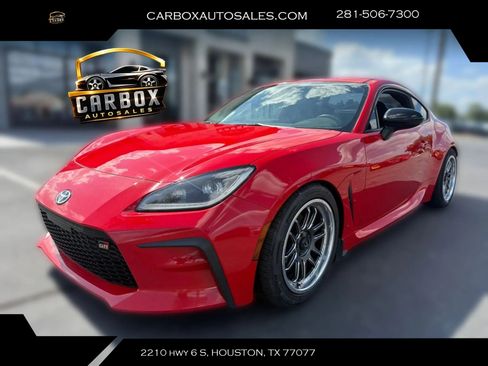 Used 2022 Toyota GR86 Premium RWD image 1