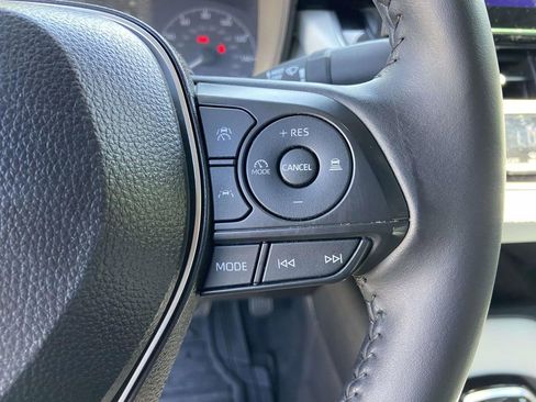 Used 2025 Toyota Corolla SE FWD image 32