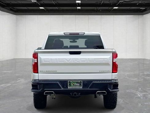 Used 2021 Chevrolet Silverado 1500 Custom Trail Boss AWD/4WD image 6