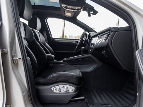 New 2026 Porsche Macan S image 47