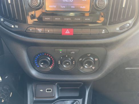 Used 2021 RAM ProMaster City Tradesman image 31