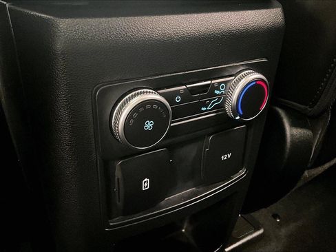 Used 2021 Ford Explorer XLT w/ Equipment Group 202A image 33