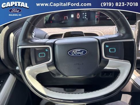 Certified 2025 Ford Expedition Max Platinum w/ Driver's Package image 35