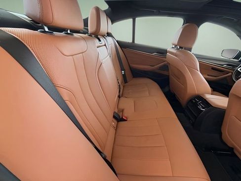 Used 2022 BMW 530i w/ M Sport Package image 37