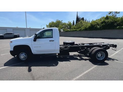 New 2026 Chevrolet Silverado 3500 W/T w/ WT Convenience Package RWD image 7