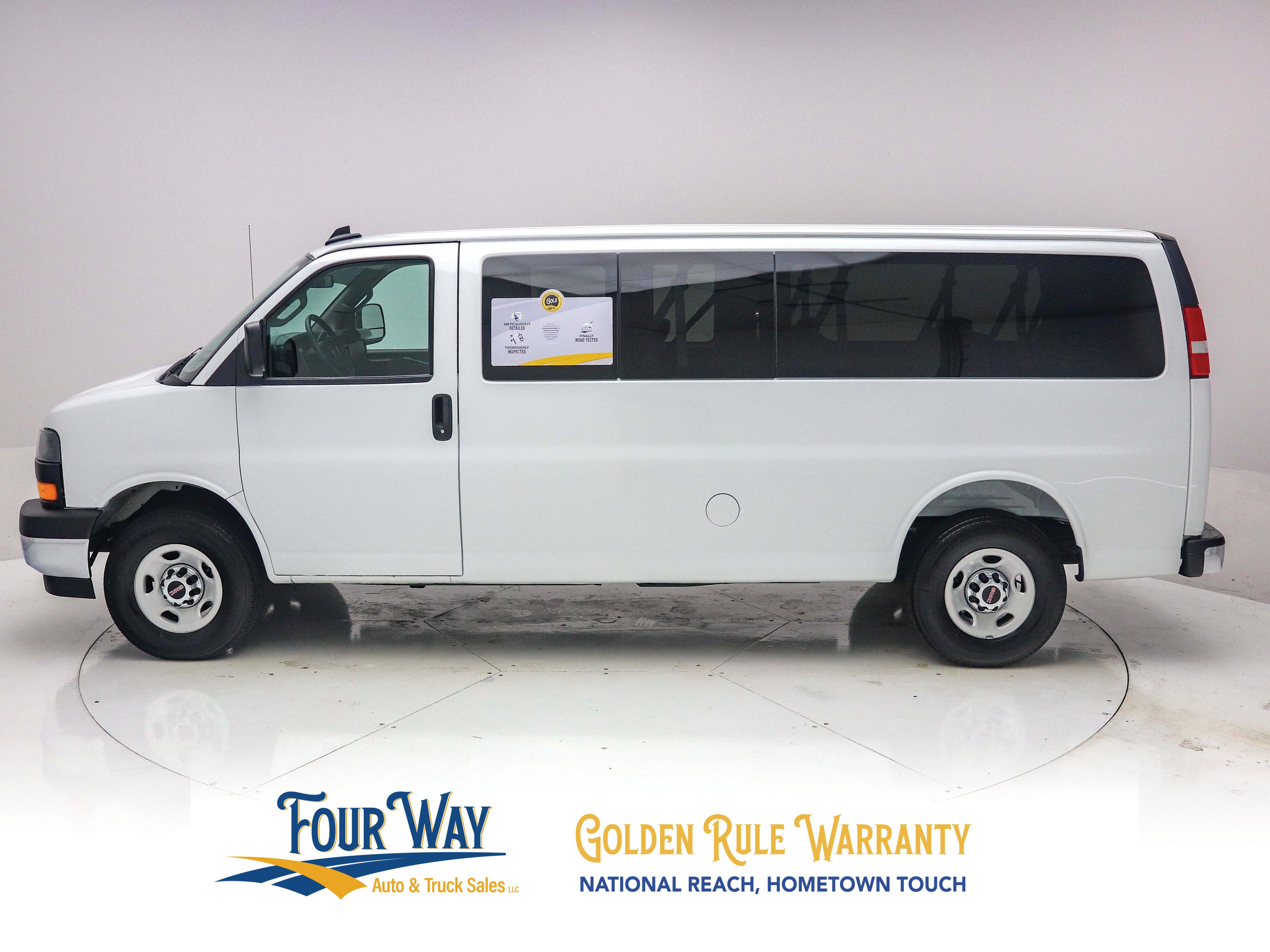 Used 2025 GMC Savana 3500 LT w/ LT Preferred Equipment Group RWD image 7
